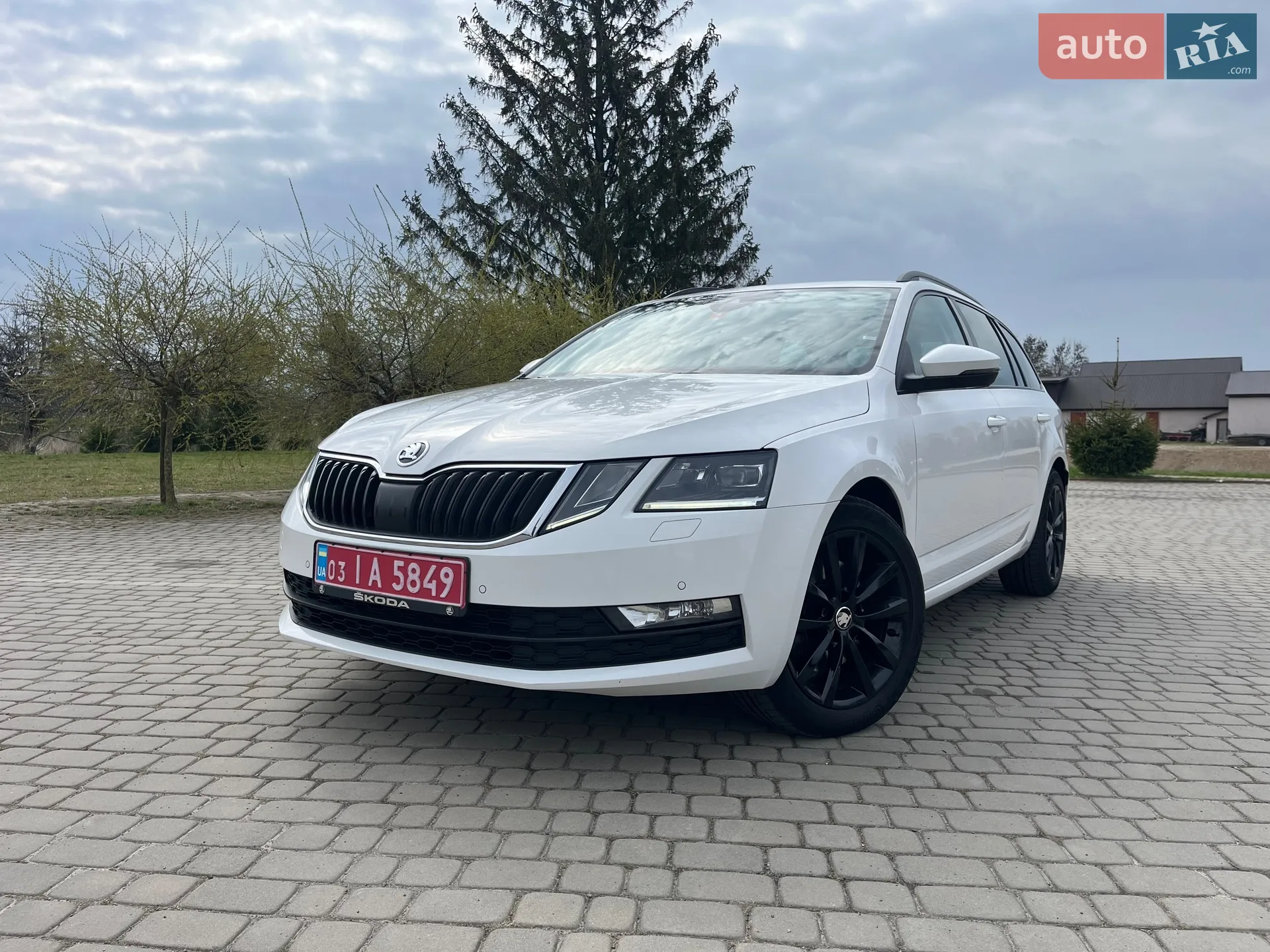 2017 Skoda Octavia - мініатюра 2