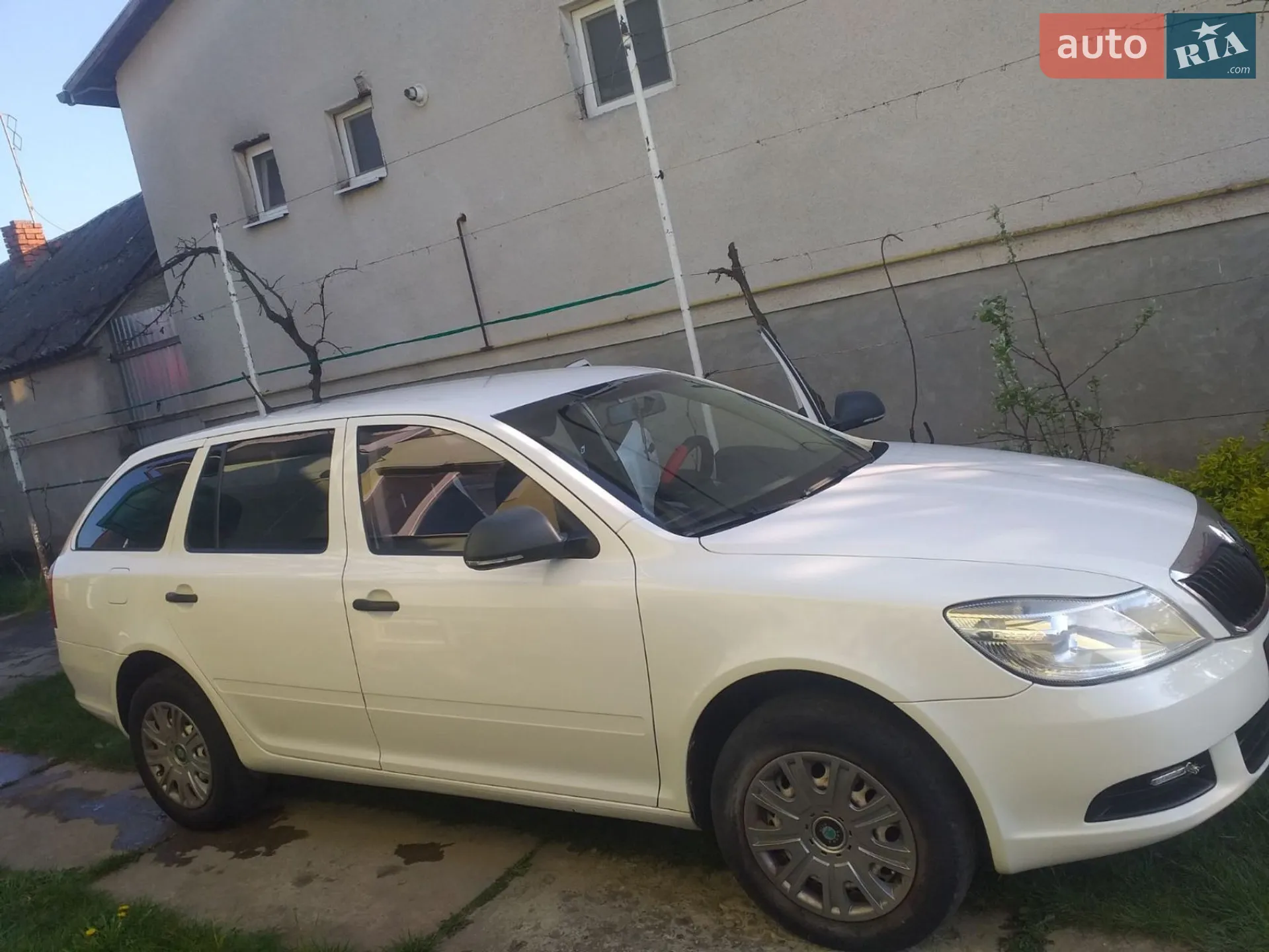 2011 Skoda Octavia - мініатюра 8