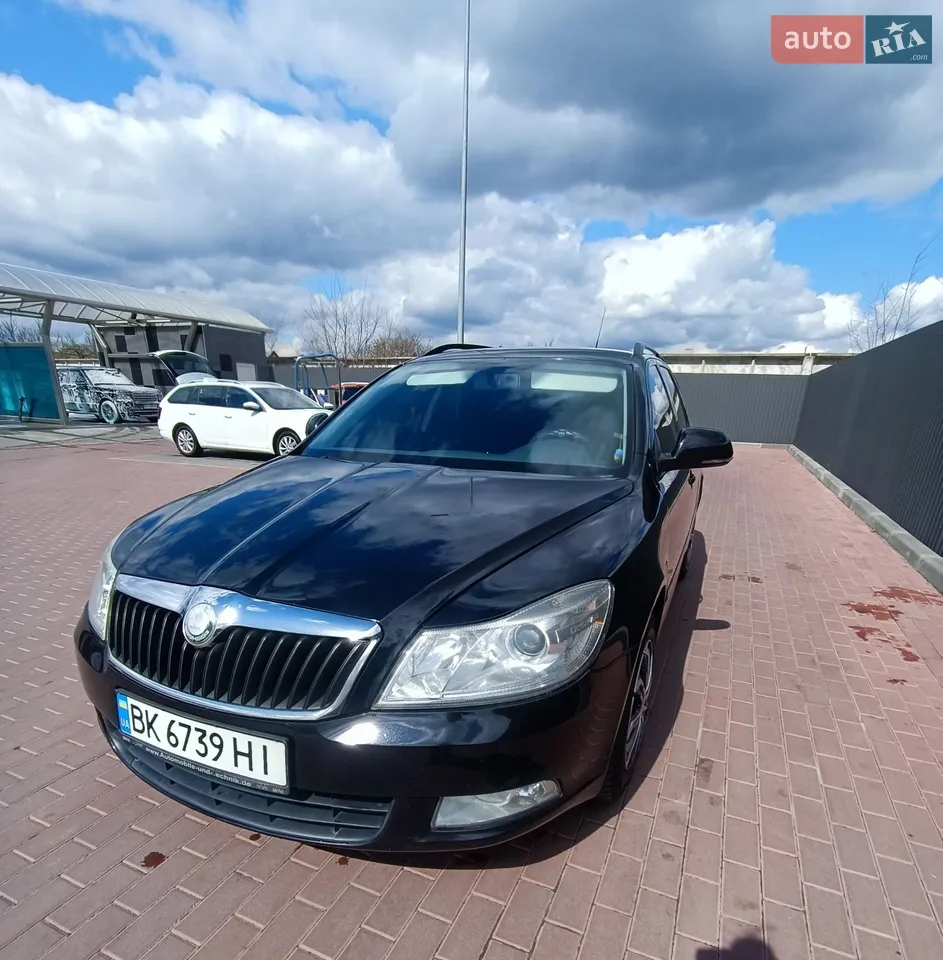 2010 Skoda Octavia - мініатюра 30