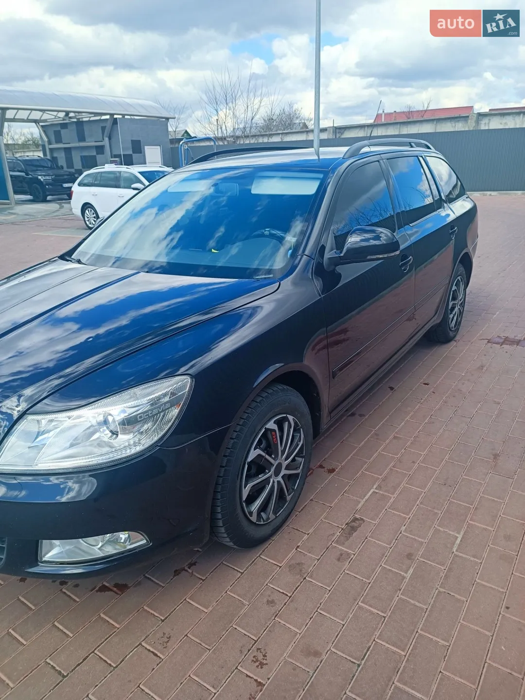 2010 Skoda Octavia - мініатюра 18