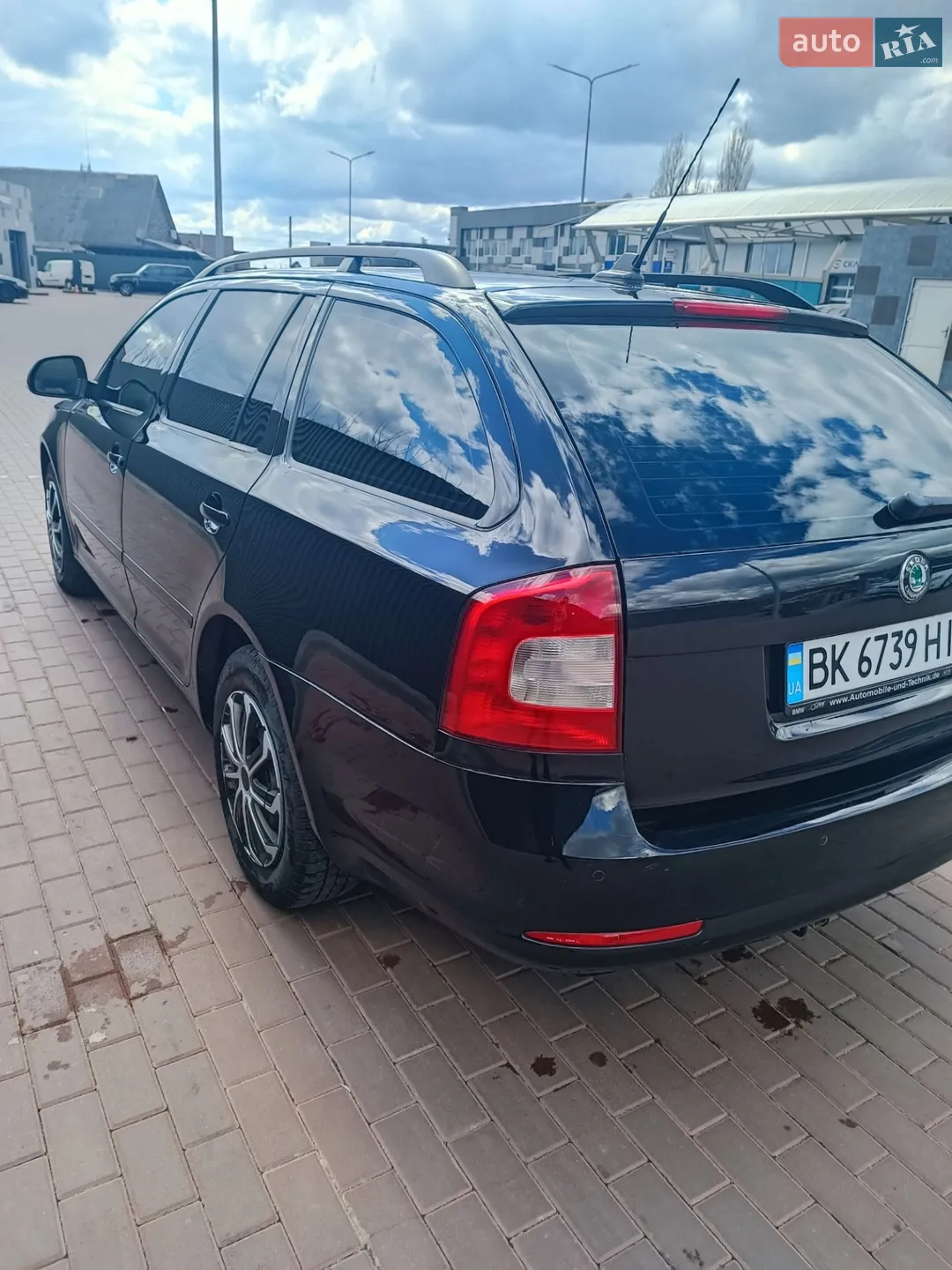 2010 Skoda Octavia - мініатюра 16