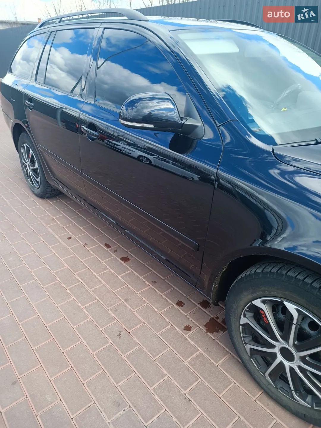 2010 Skoda Octavia - мініатюра 14