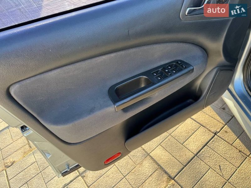 Ліфтбек Skoda Octavia 2004 в Дніпрі