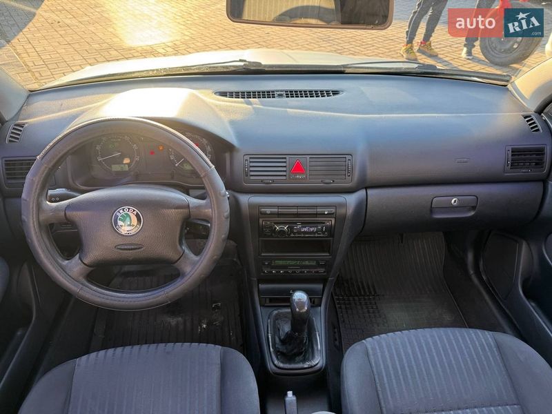 Ліфтбек Skoda Octavia 2004 в Дніпрі