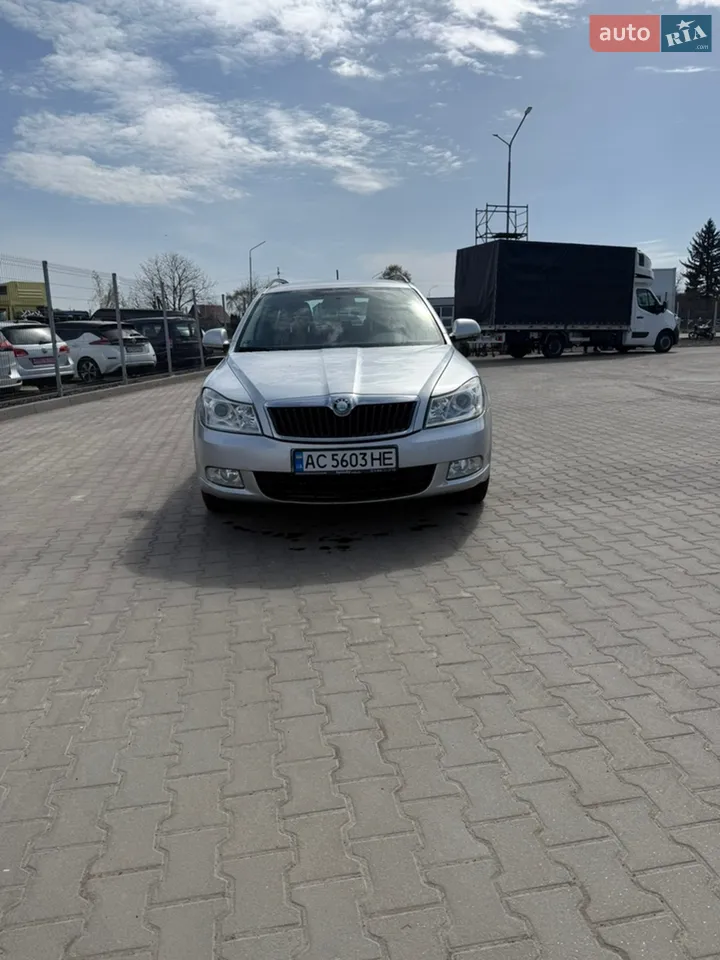 2010 Skoda Octavia - мініатюра 10