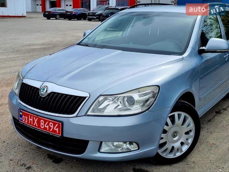 Універсал Skoda Octavia 2009 в Дніпрі