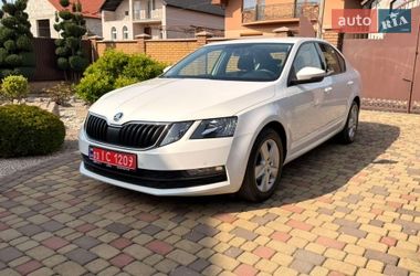 Лифтбек Skoda Octavia 2019 в Мукачево