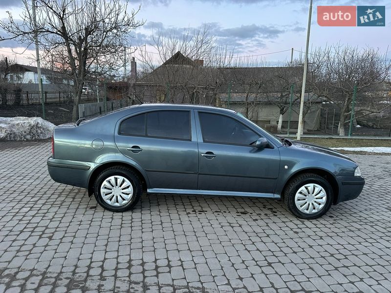 Лифтбек Skoda Octavia 2005 в Казатине