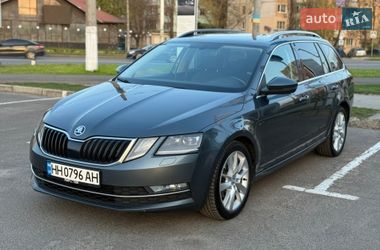 Універсал Skoda Octavia 2017 в Одесі