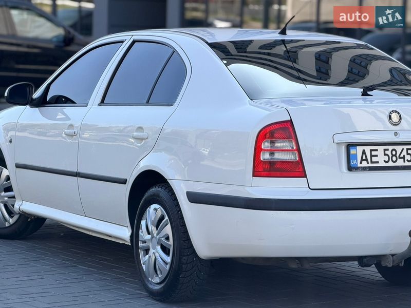 Лифтбек Skoda Octavia 2010 в Днепре