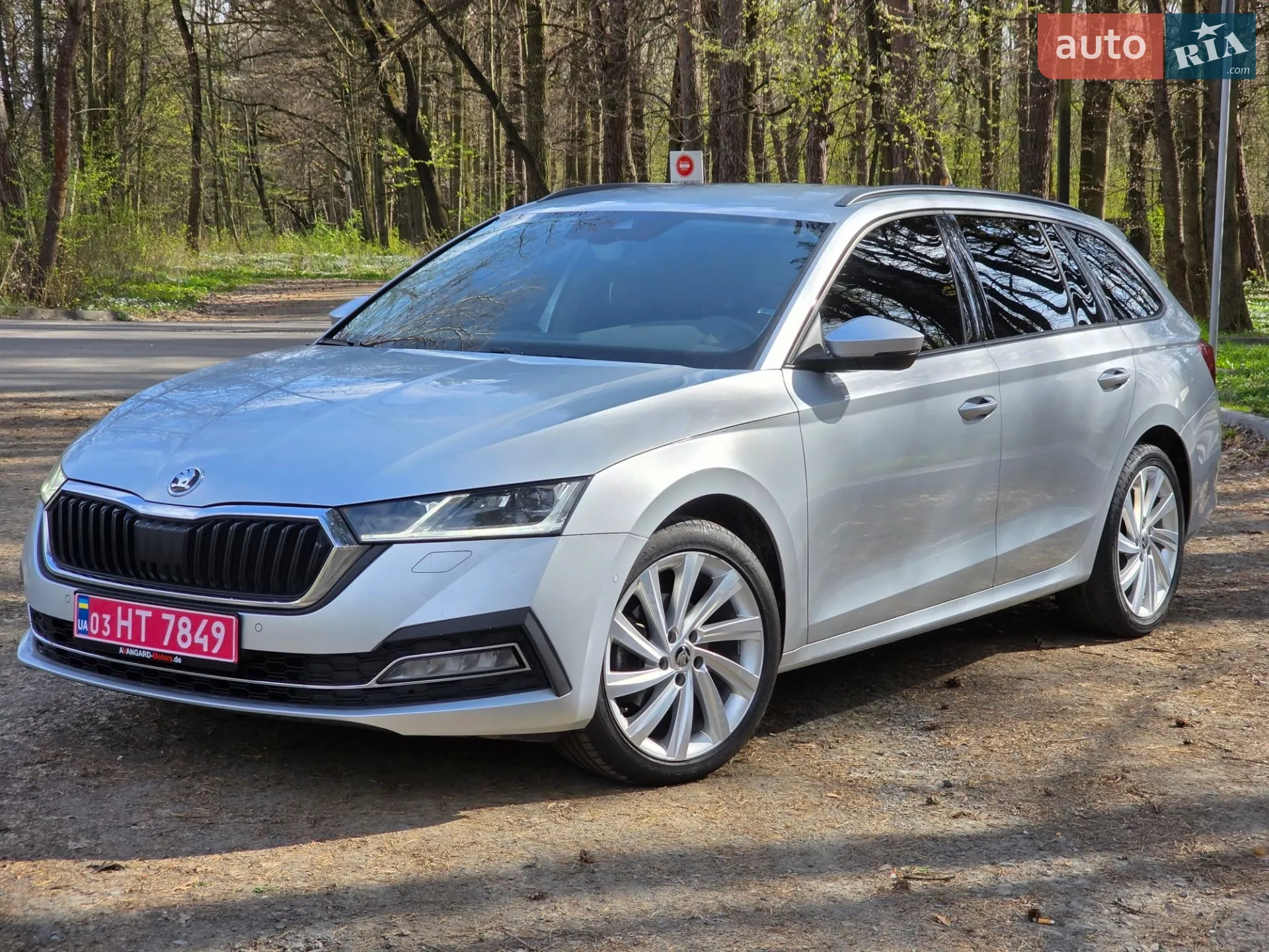 2020 Skoda Octavia - фото 1