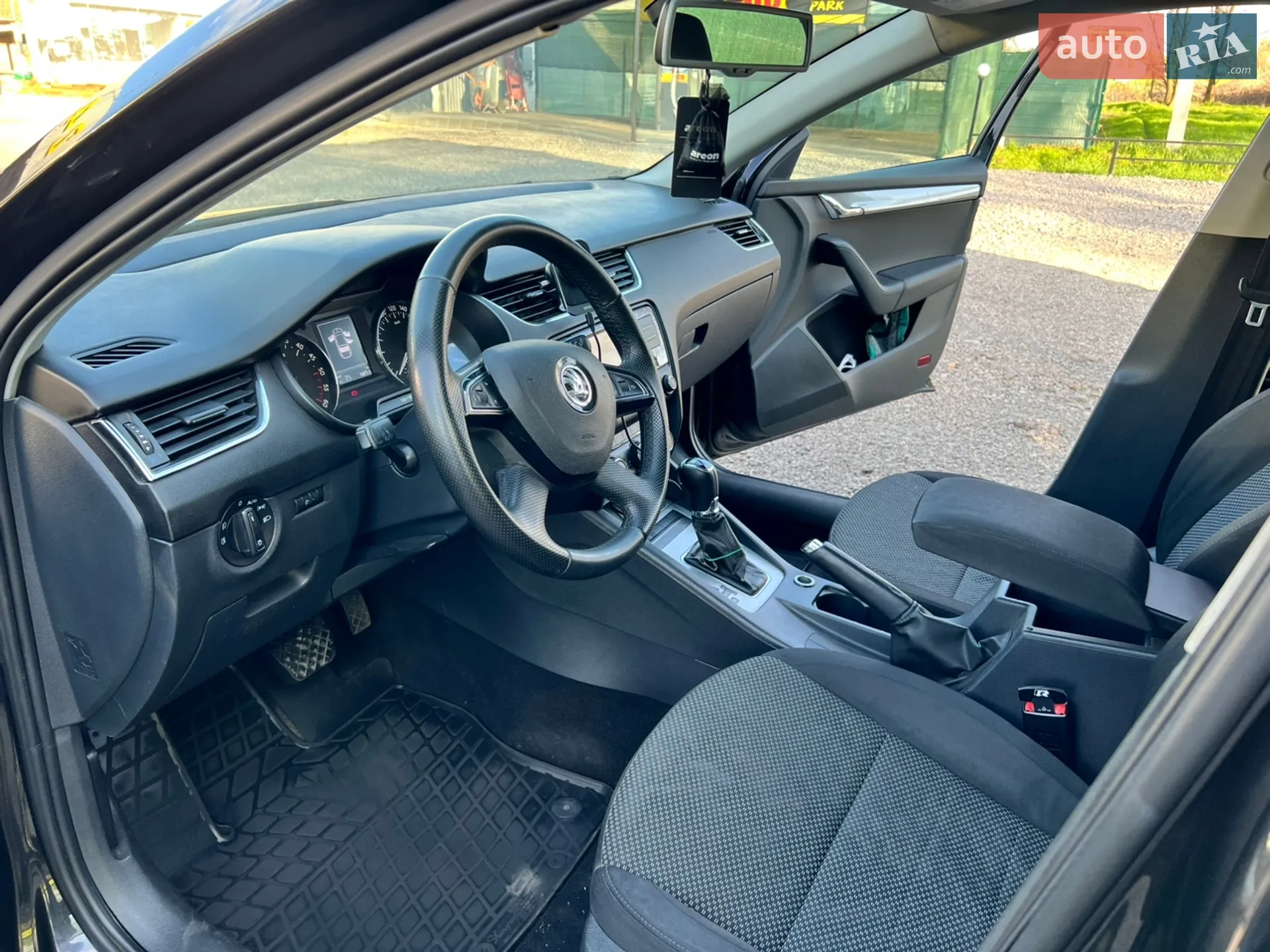 2015 Skoda Octavia - мініатюра 28