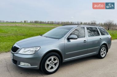Універсал Skoda Octavia 2013 в Ромнах