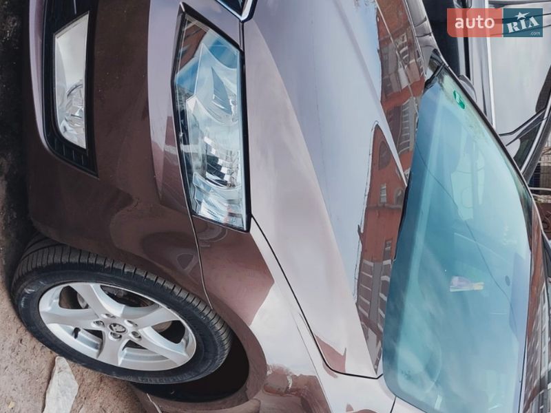 Універсал Skoda Octavia 2014 в Ромнах