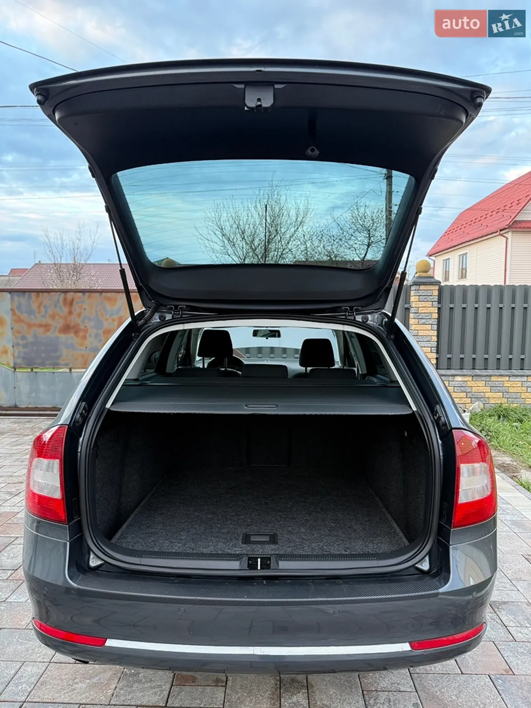 2011 Skoda Octavia - мініатюра 26