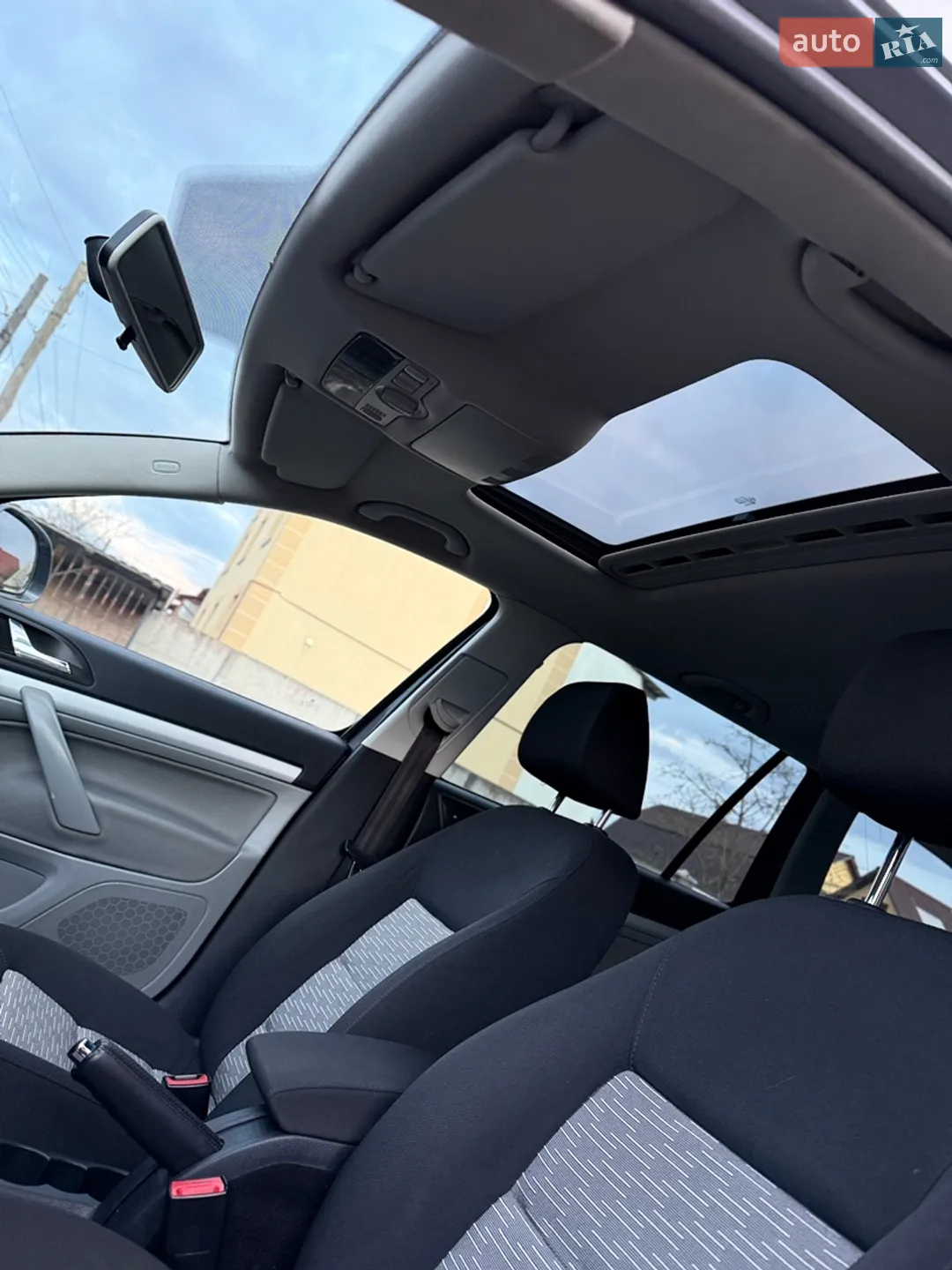 2011 Skoda Octavia - мініатюра 32