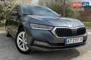 Универсал Skoda Octavia 2021 в Ивано-Франковске