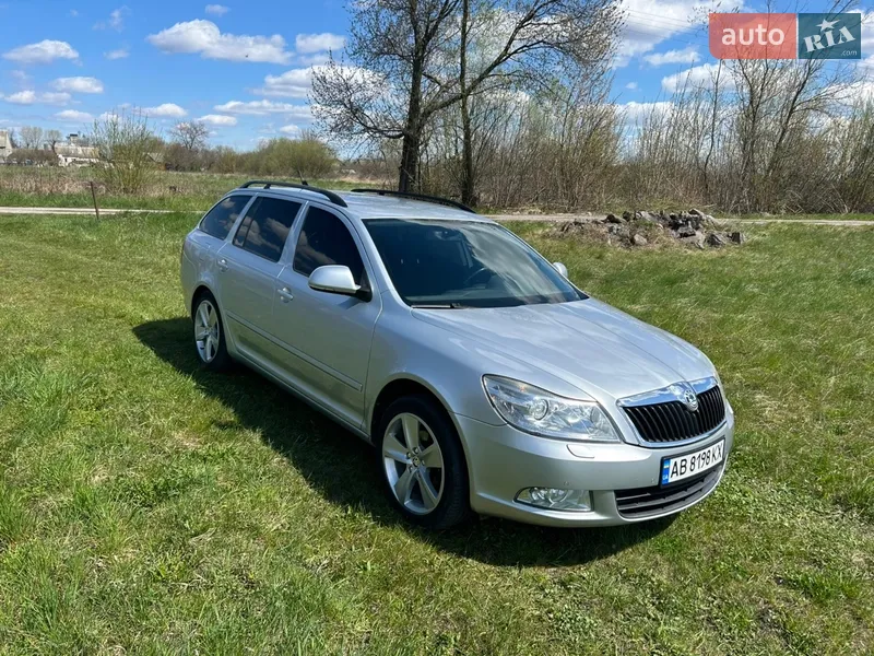 Skoda Octavia 2010 VIN TMBGJ61Z0B8015999 фото оголошення 4 з 63