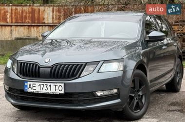 Універсал Skoda Octavia 2017 в Дніпрі