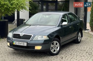 Ліфтбек Skoda Octavia 2006 в Іршаві