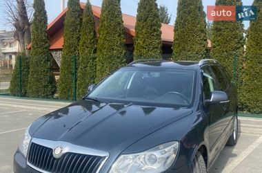 Універсал Skoda Octavia 2010 в Яворові