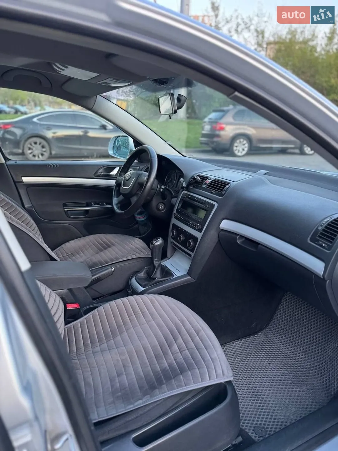 2010 Skoda Octavia - мініатюра 10