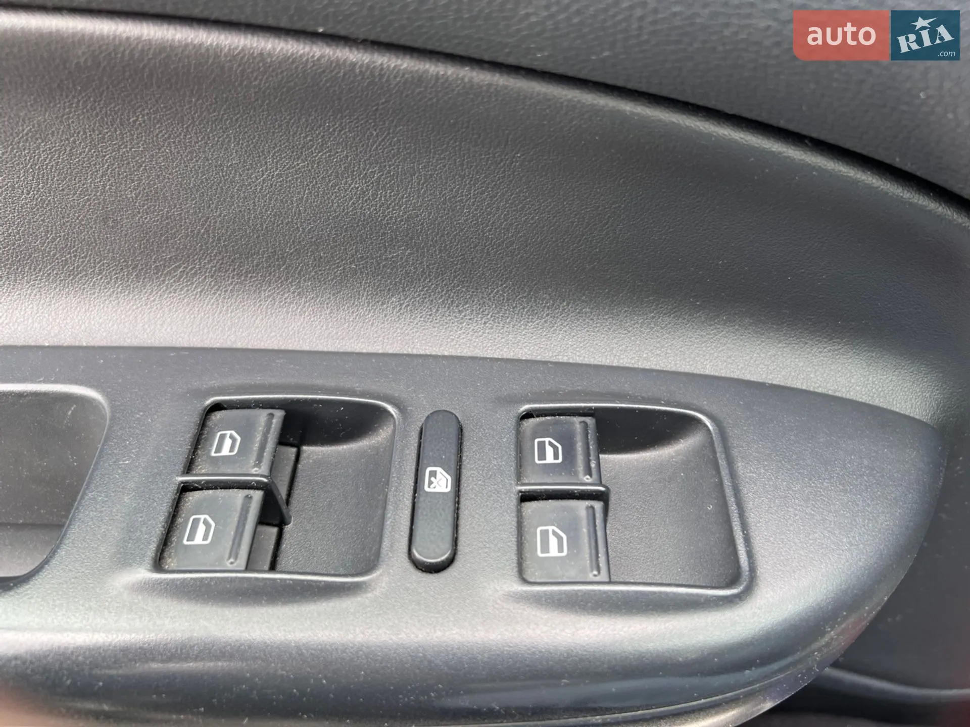 2011 Skoda Octavia - мініатюра 14