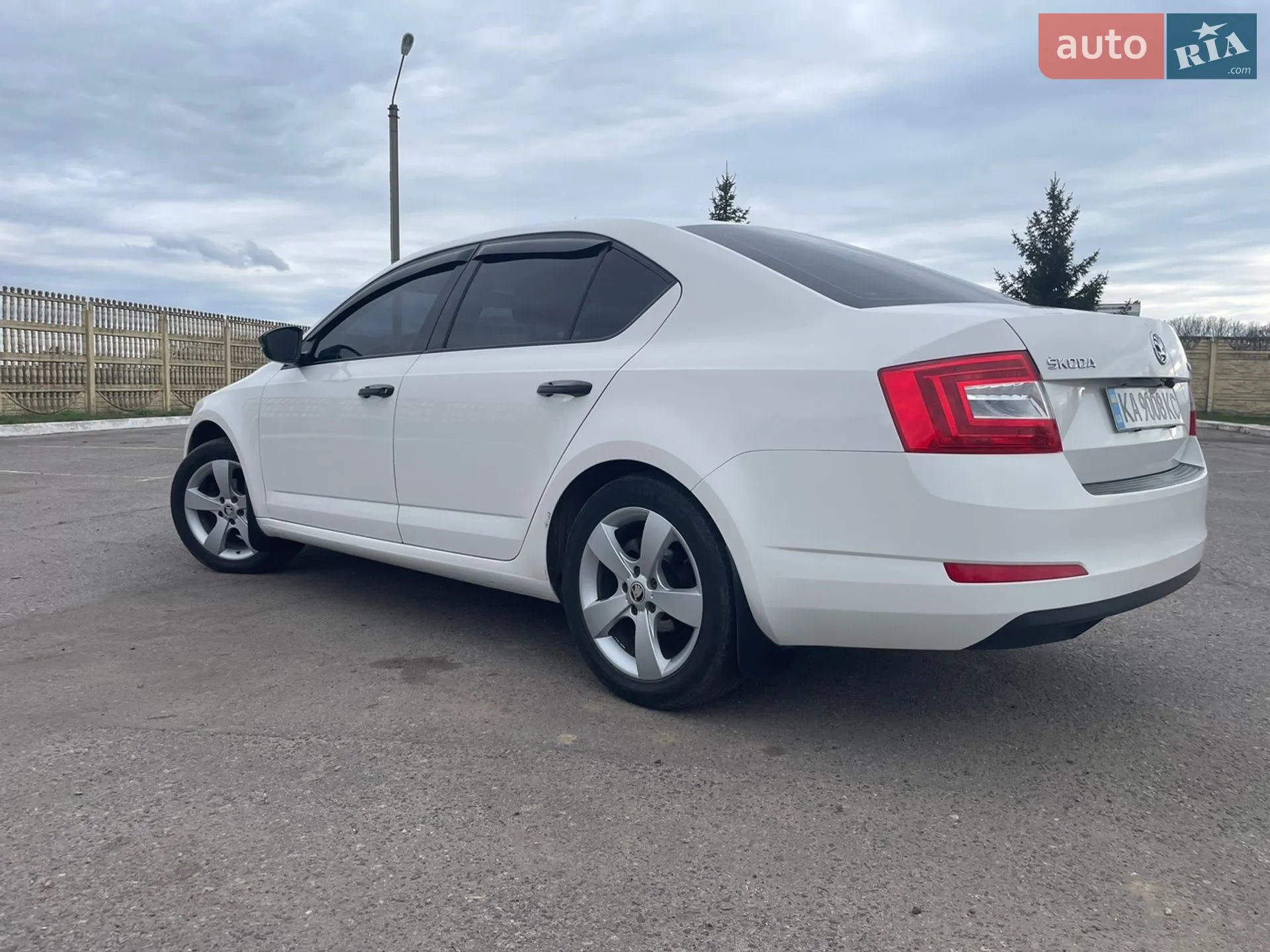 2017 Skoda Octavia - мініатюра 2