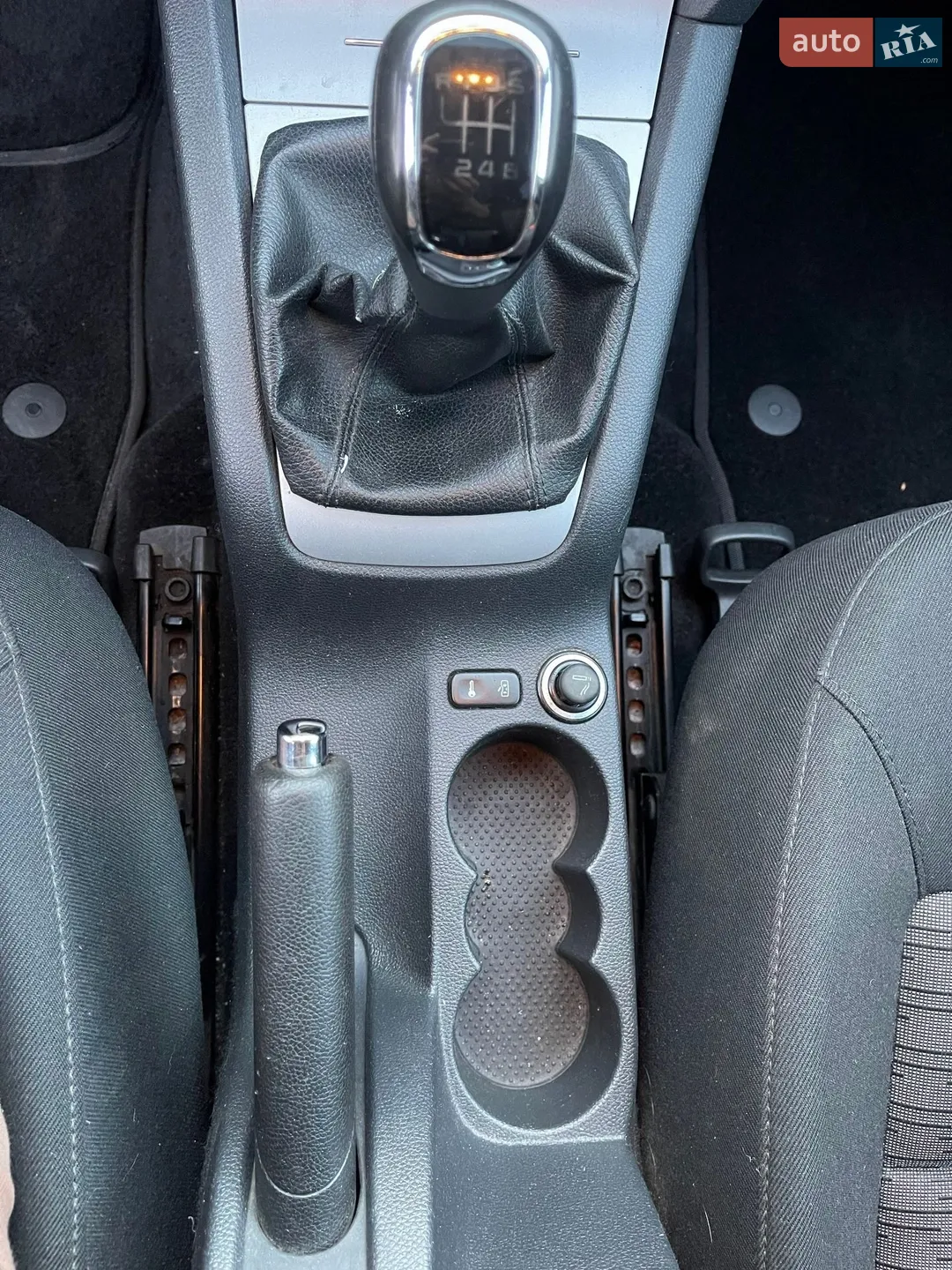 2011 Skoda Octavia - мініатюра 17