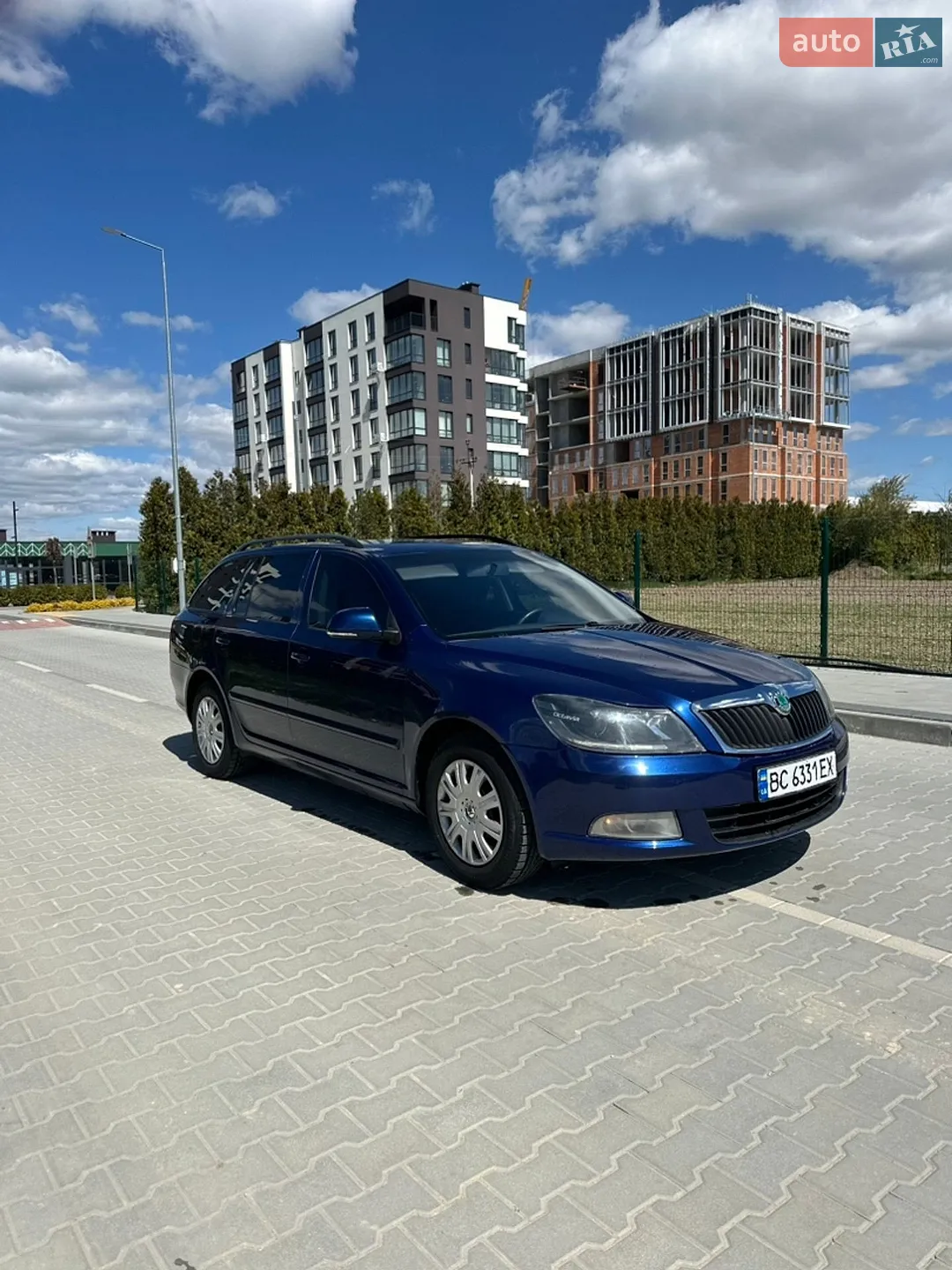 2010 Skoda Octavia - мініатюра 3