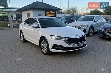 Лифтбек Skoda Octavia 2020 в Иршаве
