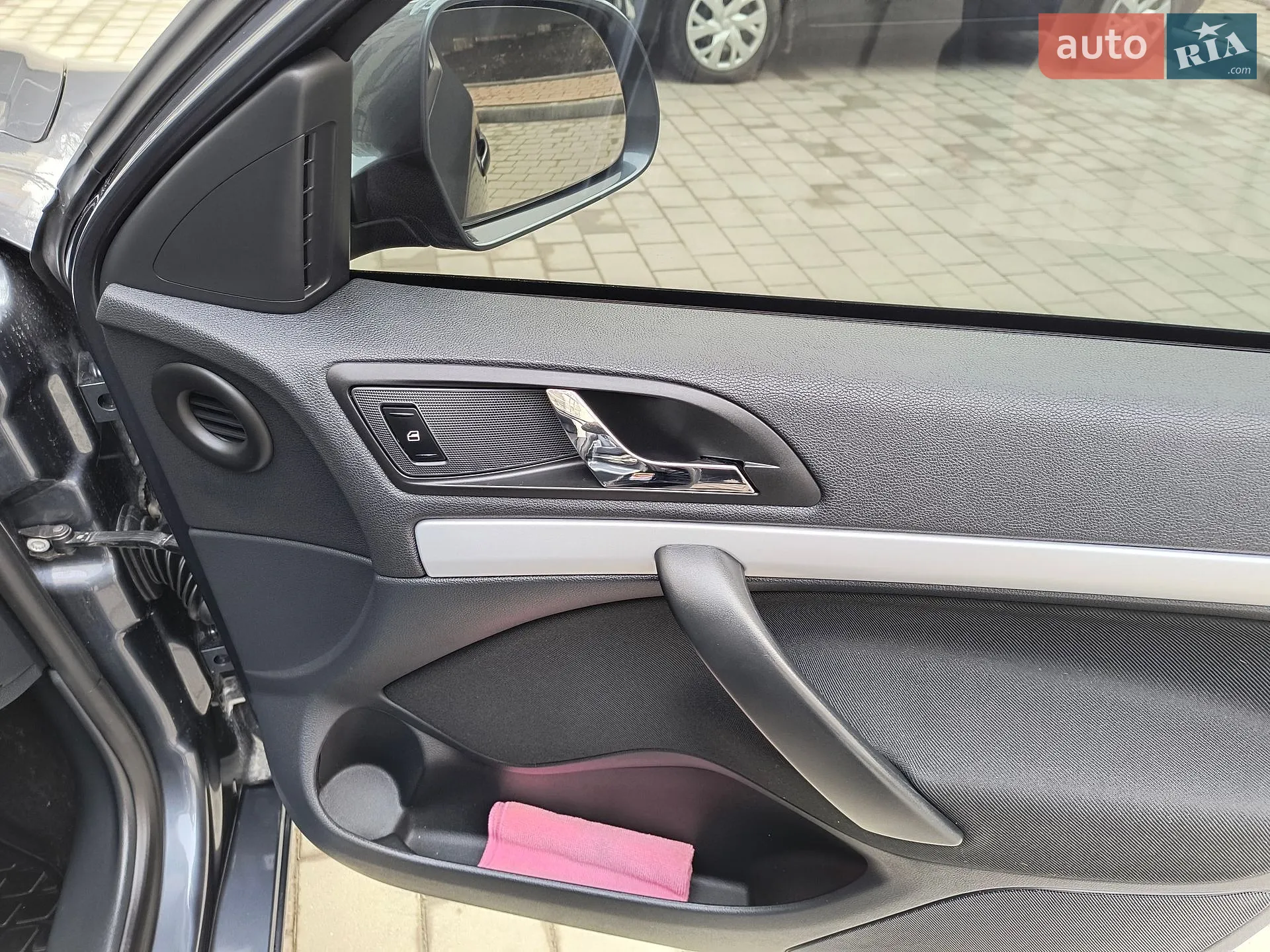 2011 Skoda Octavia - мініатюра 8