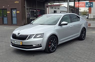 Лифтбек Skoda Octavia 2017 в Ровно