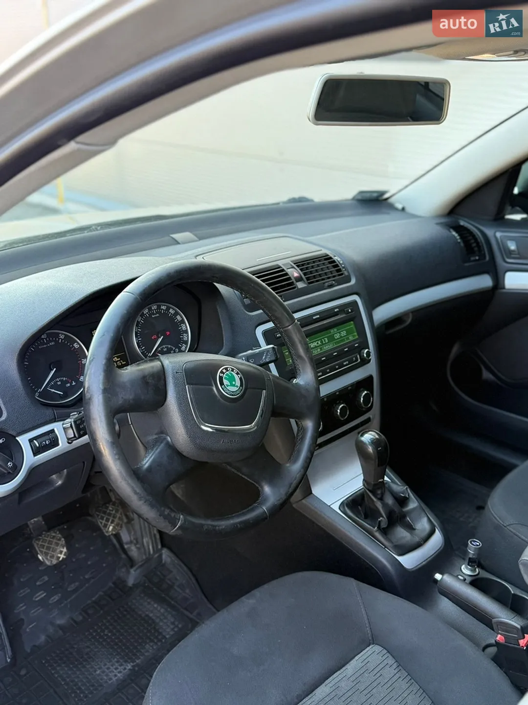 2010 Skoda Octavia - мініатюра 8
