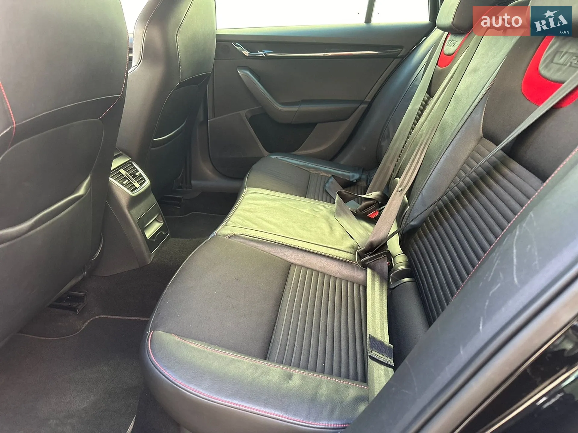 2013 Skoda Octavia - мініатюра 18