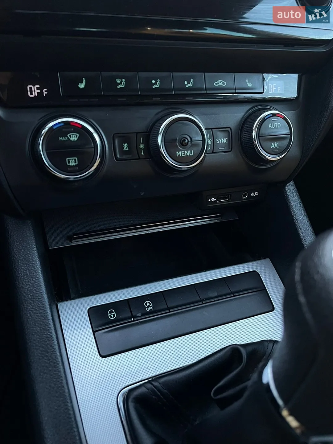 2016 Skoda Octavia - мініатюра 24