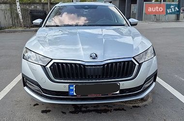 Универсал Skoda Octavia 2020 в Буче