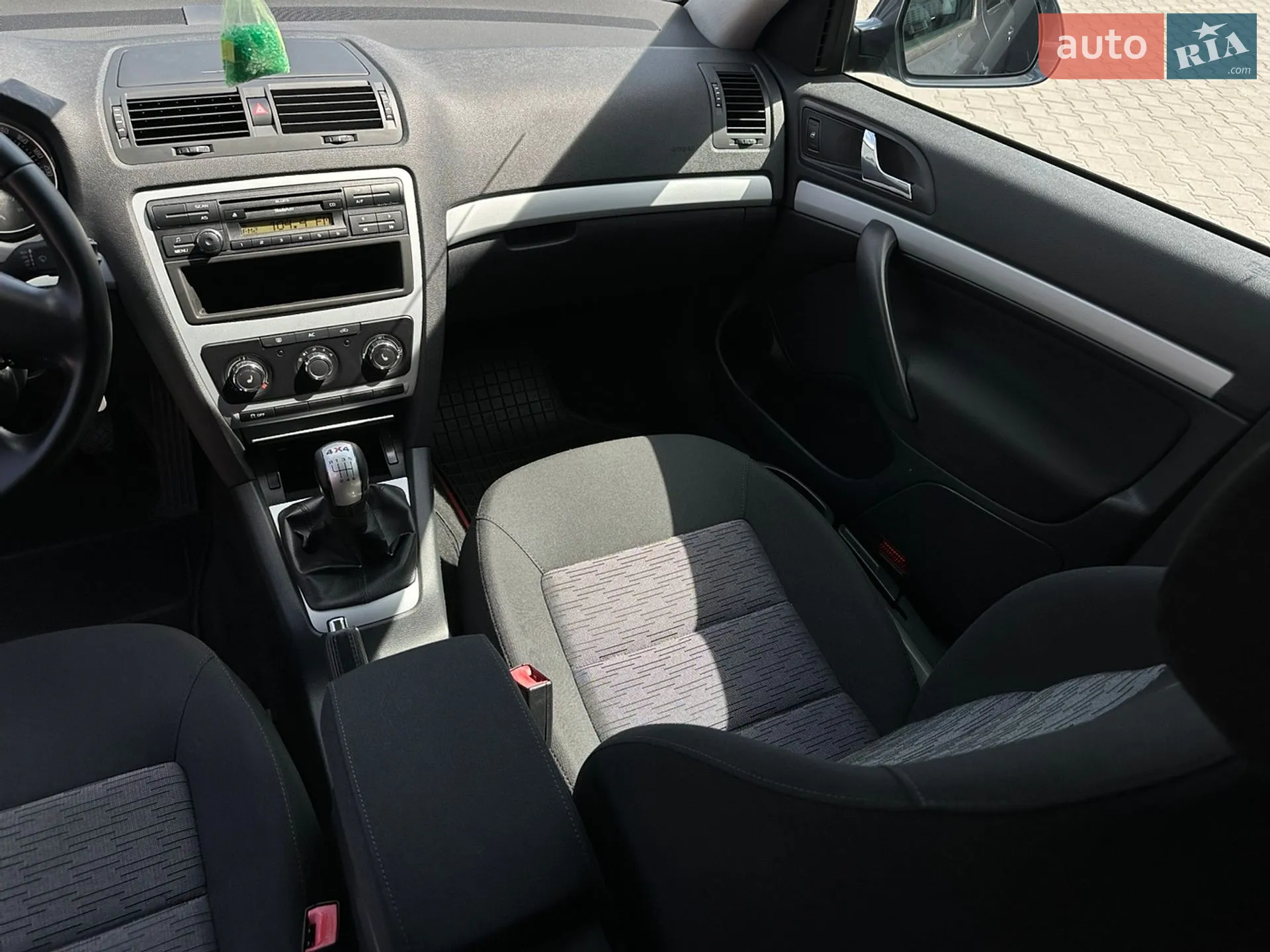 2011 Skoda Octavia - мініатюра 29
