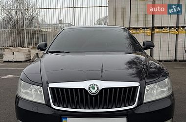 Ліфтбек Skoda Octavia 2010 в Дніпрі