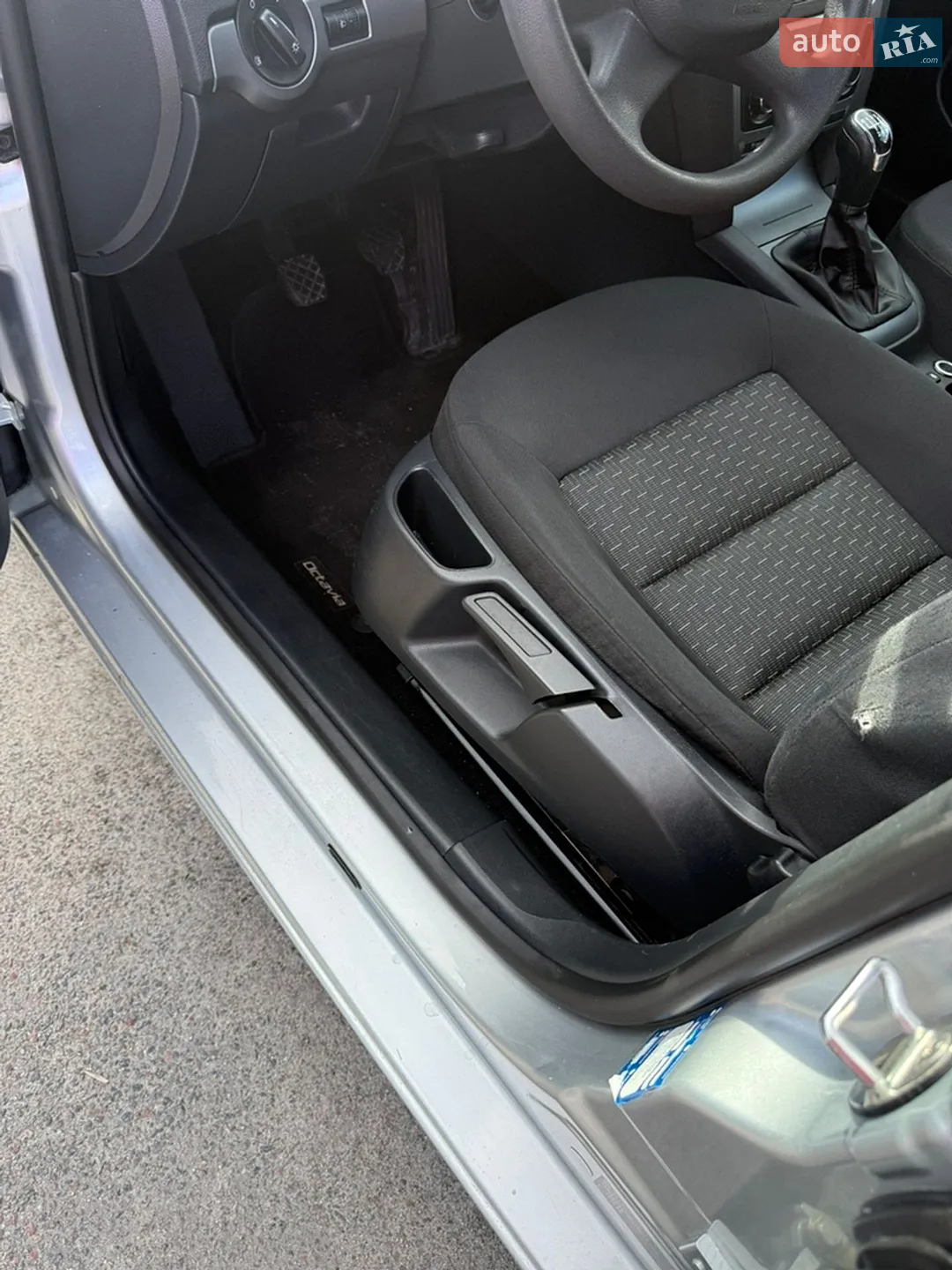 2010 Skoda Octavia - мініатюра 14