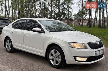 Ліфтбек Skoda Octavia 2015 в Охтирці