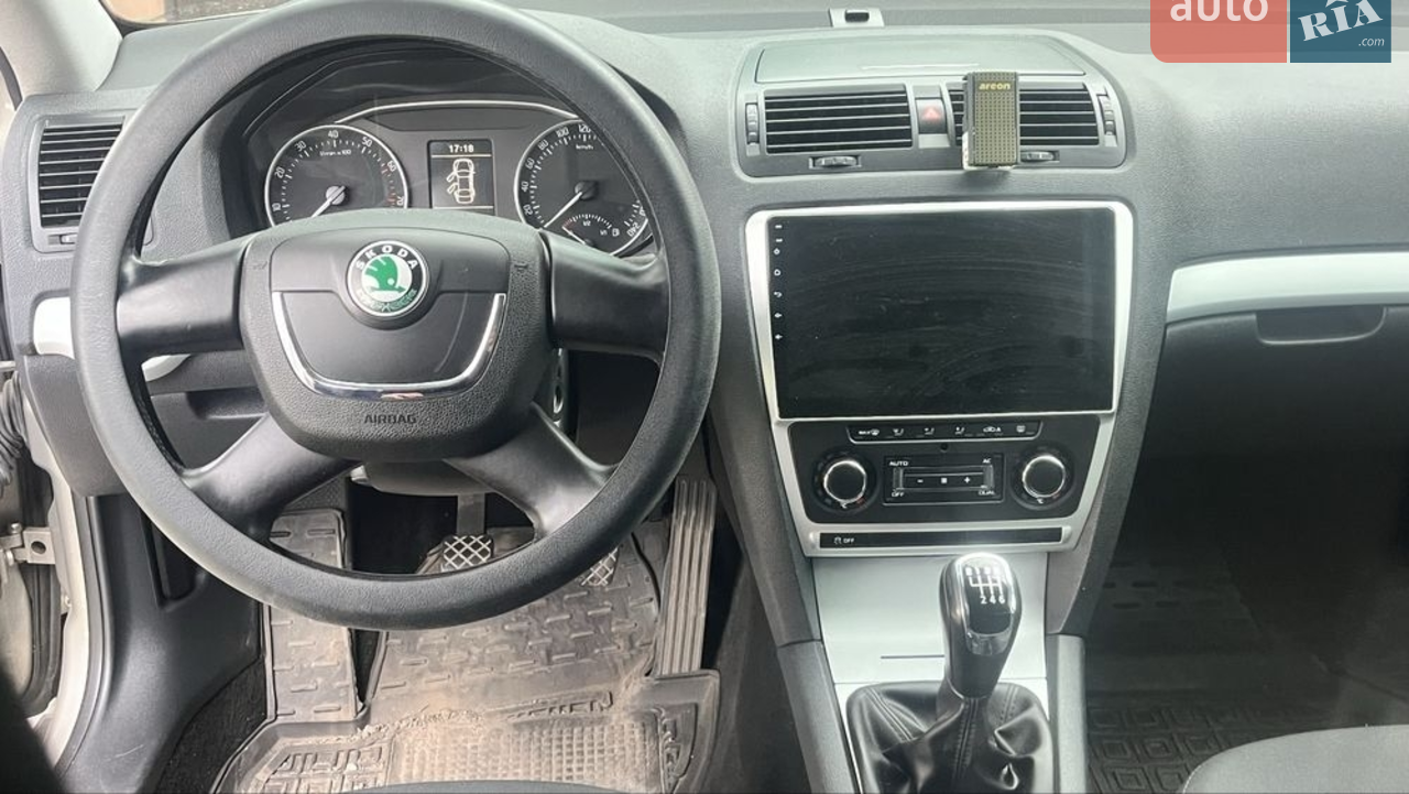 2011 Skoda Octavia - мініатюра 9