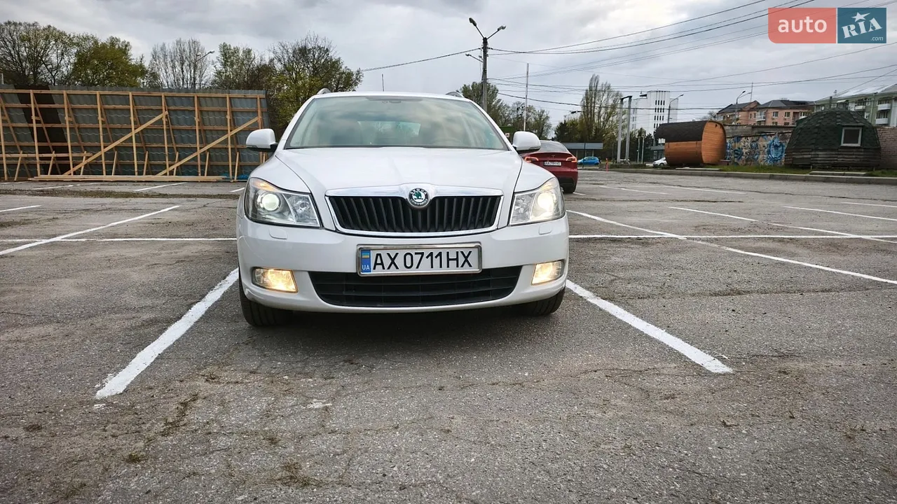 2011 Skoda Octavia - мініатюра 10