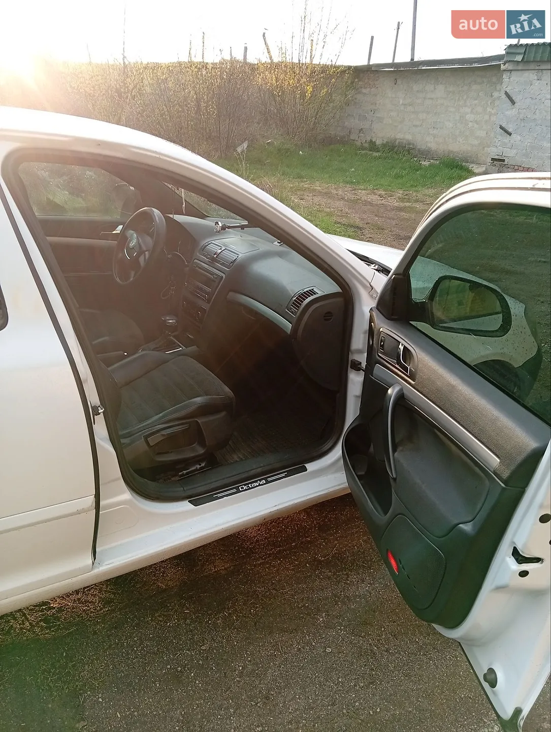 2010 Skoda Octavia - мініатюра 19