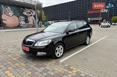 Універсал Skoda Octavia 2013 в Луцьку
