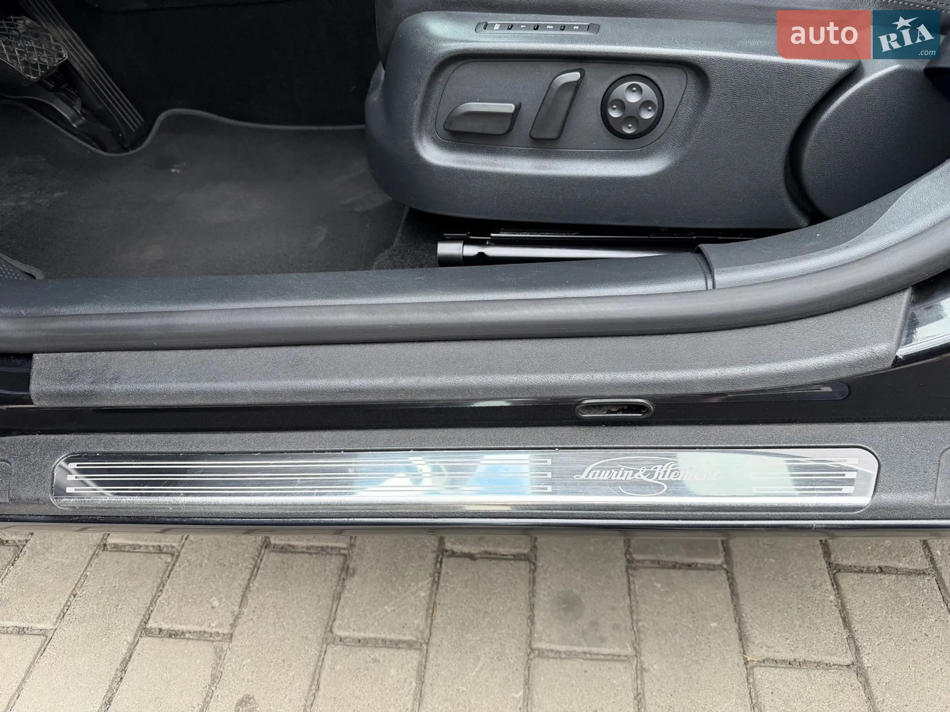 2010 Skoda Octavia - мініатюра 105