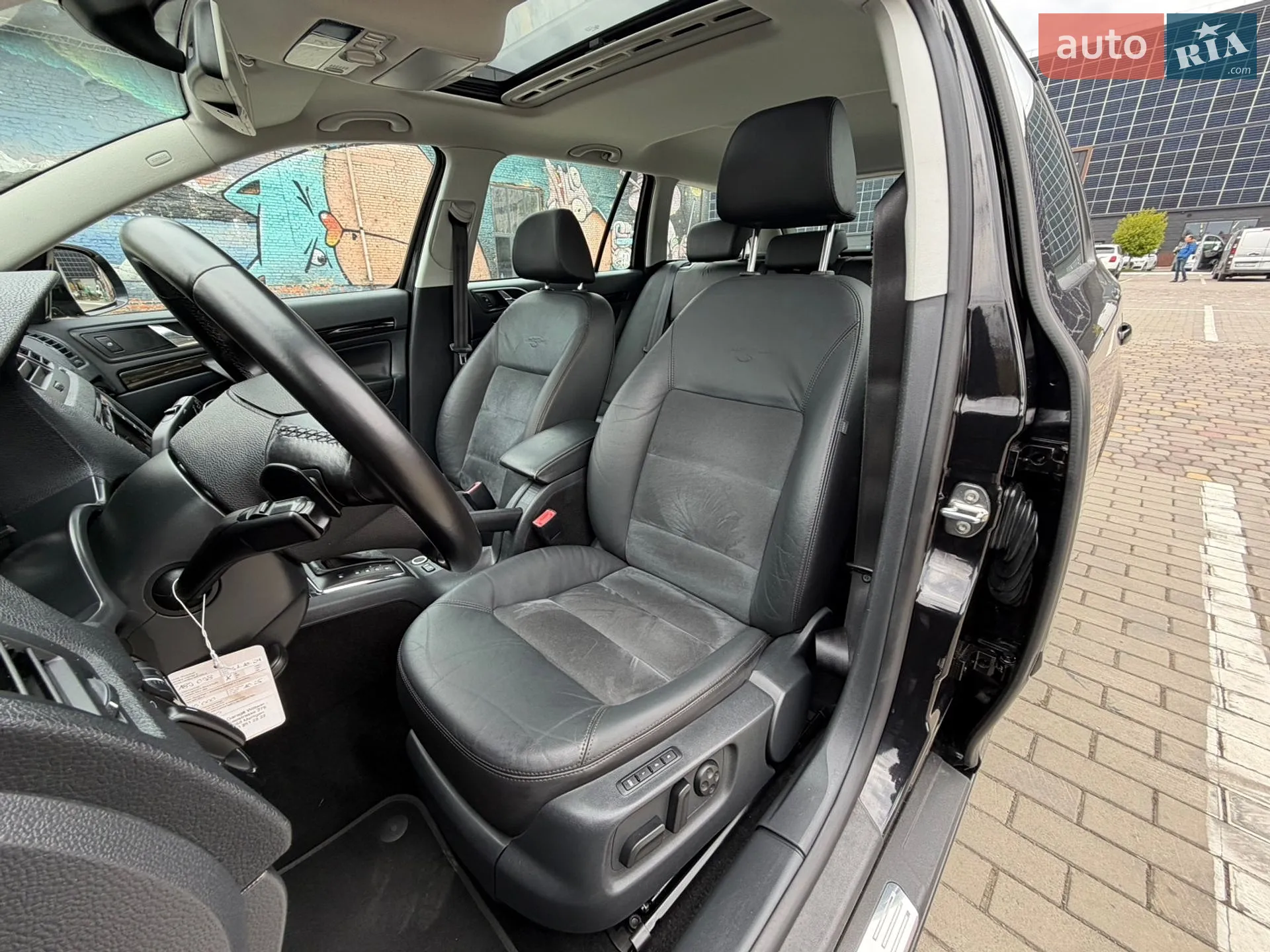 2010 Skoda Octavia - мініатюра 109