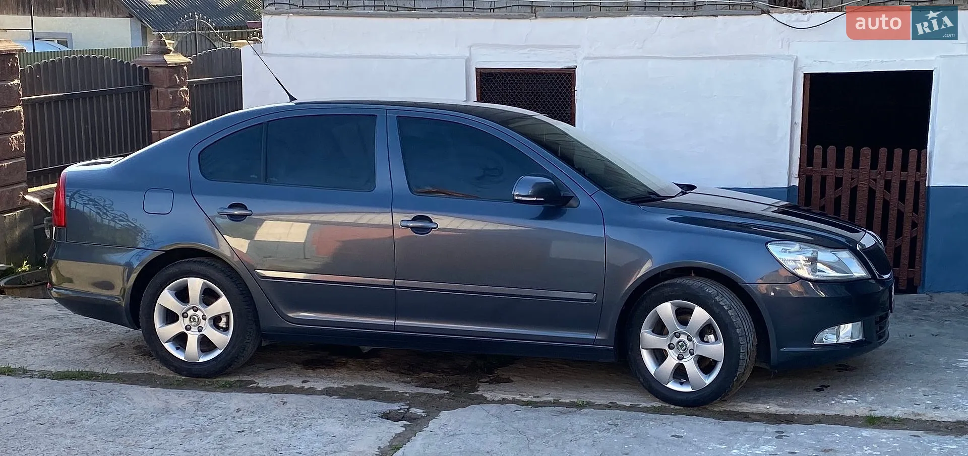 2010 Skoda Octavia - мініатюра 3