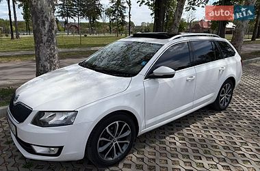 Універсал Skoda Octavia 2015 в Мукачевому