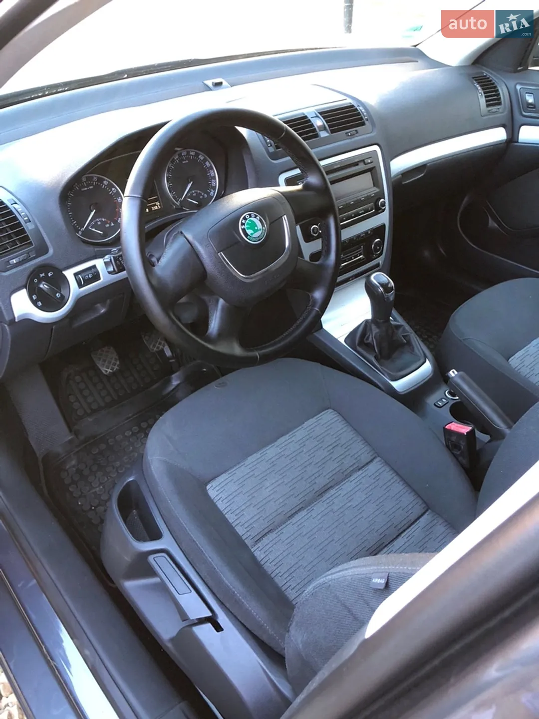 2011 Skoda Octavia - мініатюра 10
